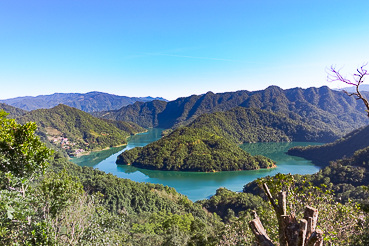 Thousand island lake