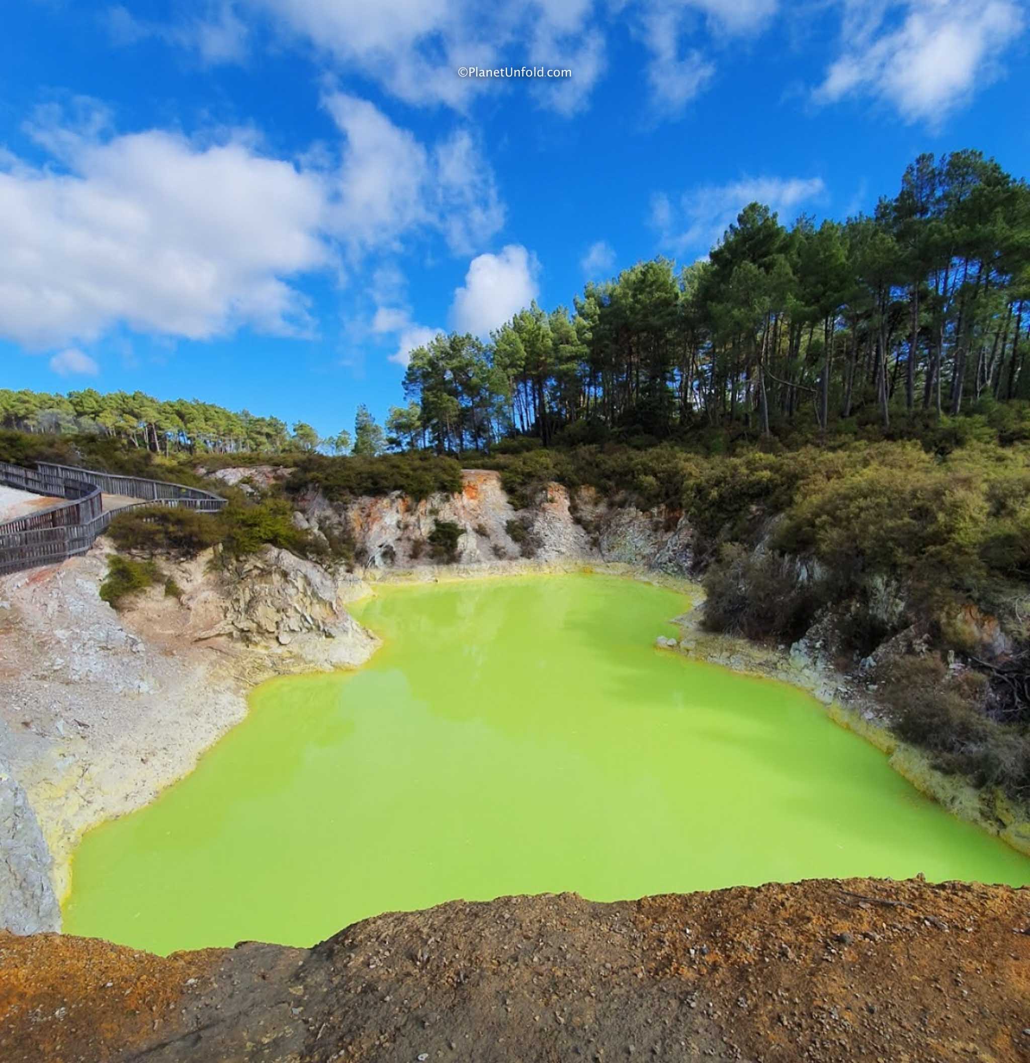 Devil's Bathtub