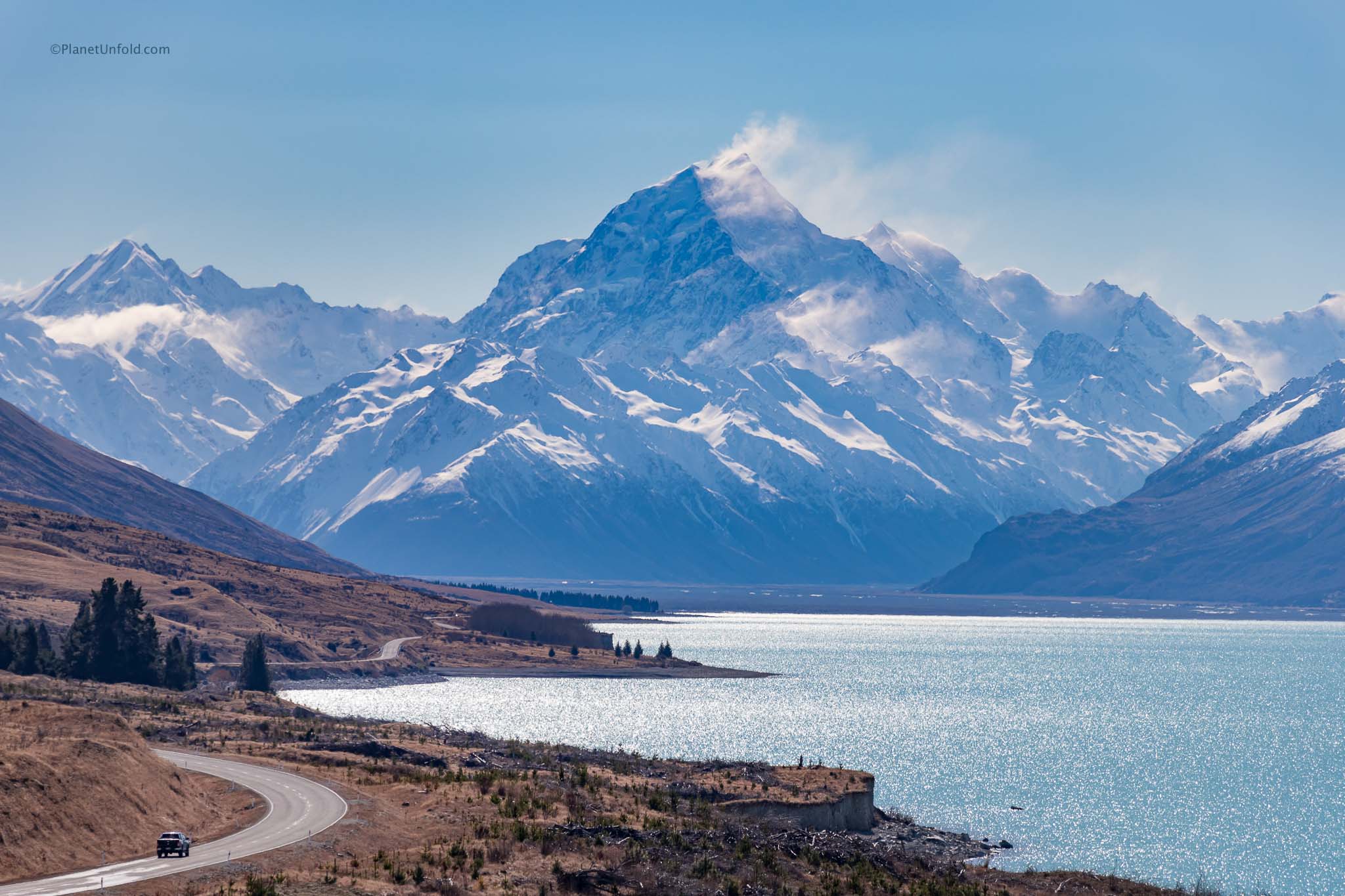 Scenic road to Mount Cook