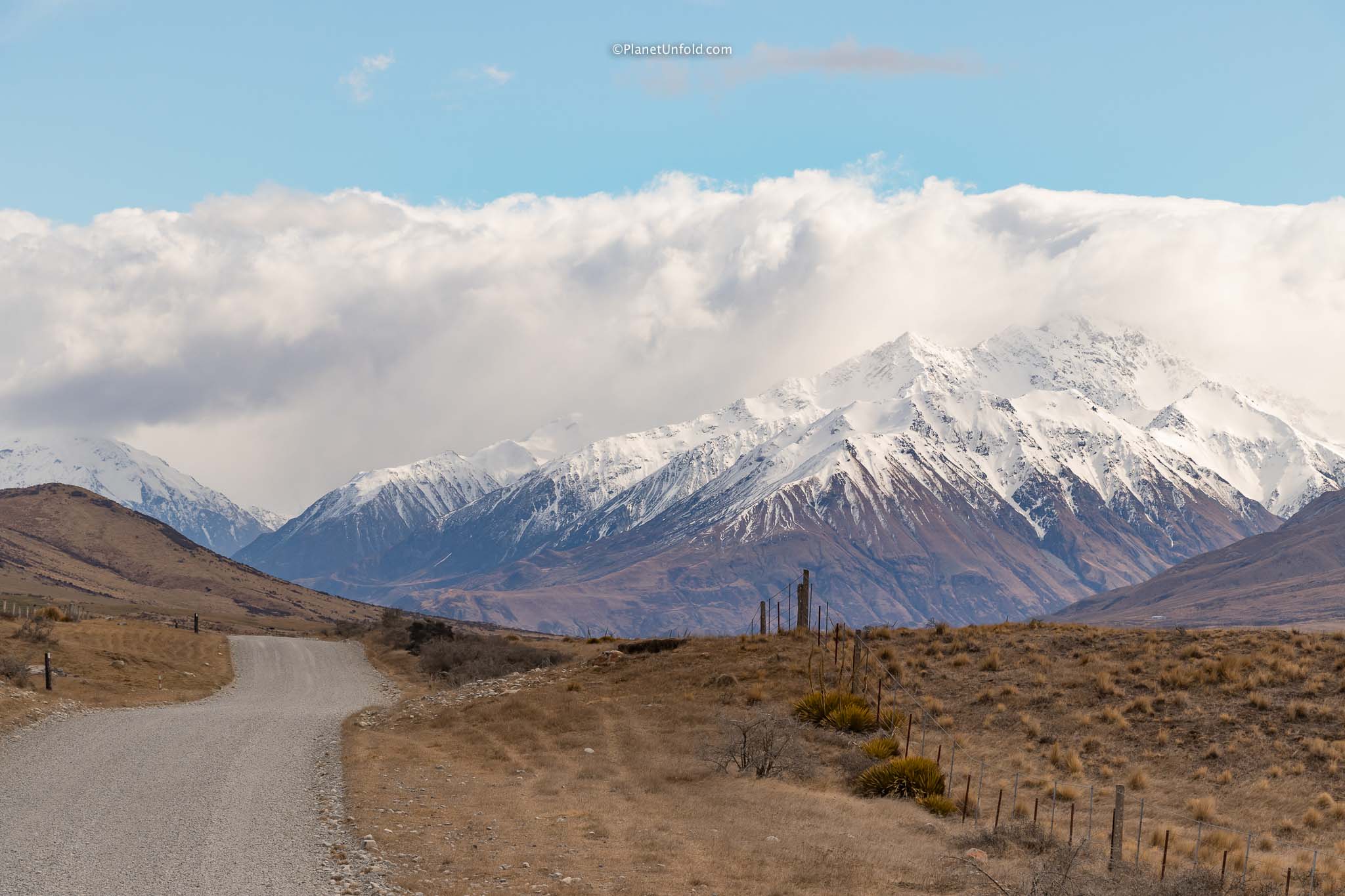 Gravel road to Edoras